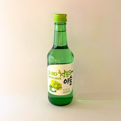 진로 참이슬 청포도 360ml(JR Chamisul Green Grape Soju 360ml)